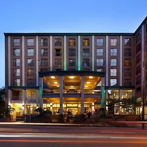 *** Hotel & Downtown By Ihg Canada