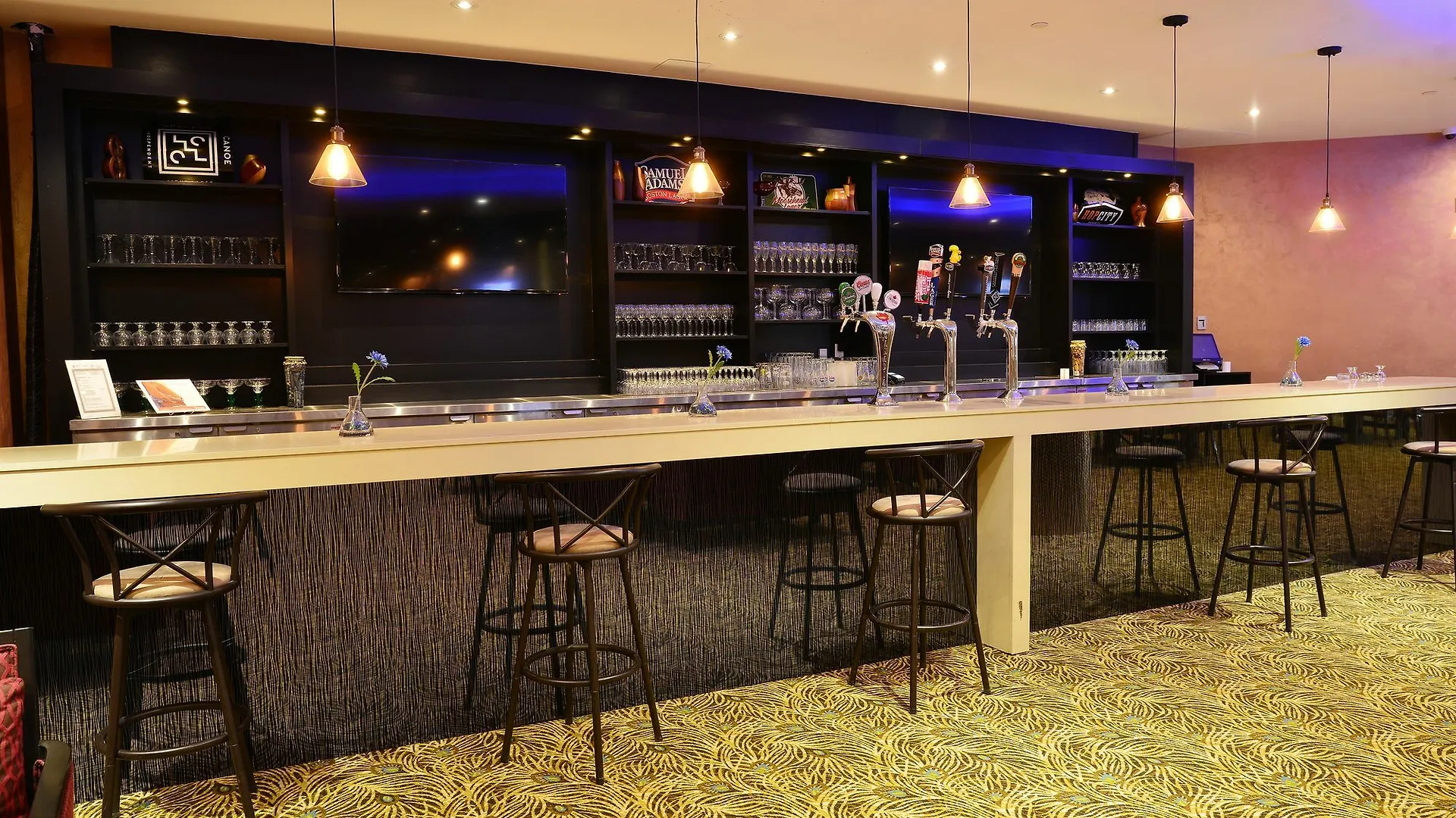 Edward Hotel North York Toronto