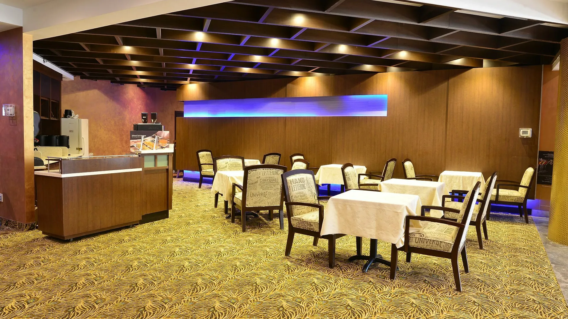 ***  Edward Hotel North York Toronto Canada